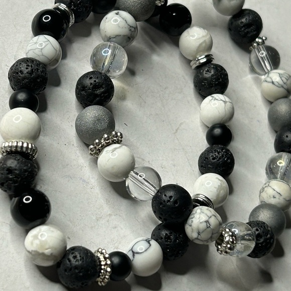 Black Lava, Howlite & Quartz Bracelet Set - Picture 2 of 4